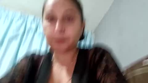 Snapshot of mikhalanita chatting on November 2025 07:35:02 PM mikhalanita online show from November 2025 07:35:02 PM