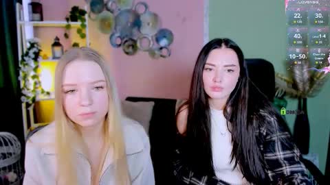 Miki online show from September 2025 12:16:01 PM