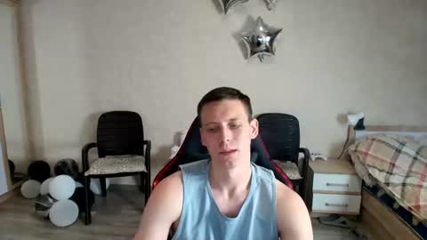 Snapshot of mikimaus0101 chatting on June 2026 12:15:01 PM Michael online show from June 2026 12:15:01 PM