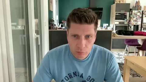 Snapshot of miklp8463 chatting on May 2026 02:11:01 PM miklp8463 online show from May 2026 02:11:01 PM