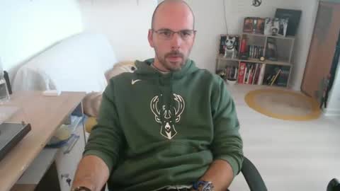 mikmik91 online show from September 2025 09:45:02 AM