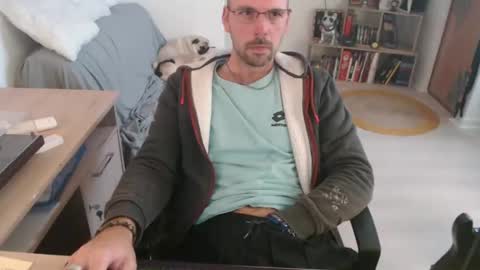 mikmik91 online show from October 2025 09:07:01 AM