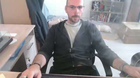 mikmik91 online show from October 2025 10:49:01 AM