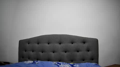 Mikyloveu online show from December 2024 02:44:01 PM