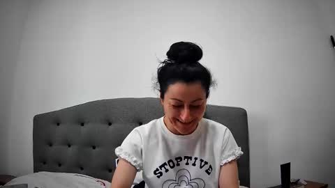 Snapshot of mikyloveu chatting on May 2026 04:26:02 PM Mikyloveu online show from May 2026 04:26:02 PM