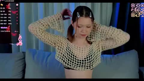 Snapshot of mil_kiss chatting on November 2025 07:45:02 PM Milkiss online show from November 2025 07:45:02 PM