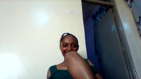 Snapshot of mil_milon chatting on May 2026 07:21:01 PM Milo online show from May 2026 07:21:01 PM