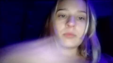 Mila 420 online show from November 2025 12:10:01 AM