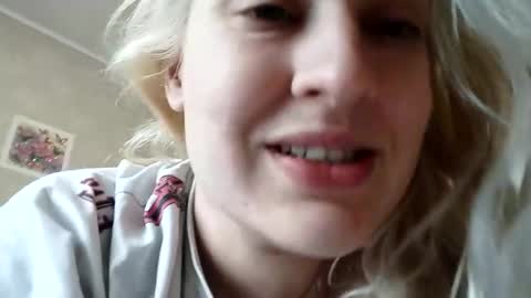 Mila 420 online show from April 2026 12:13:01 PM