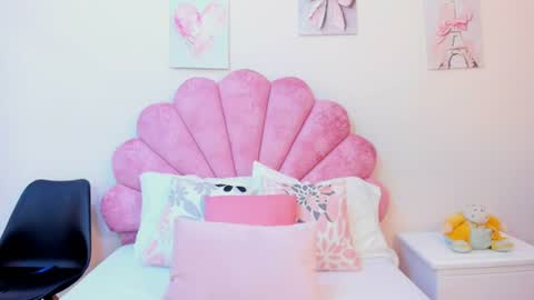 Snapshot of mila_adamss chatting on July 2026 11:02:01 AM mila_adamss online show from July 2026 11:02:01 AM