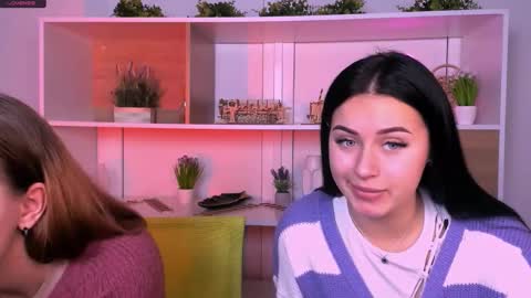 mila_glow online show from October 2025 07:24:02 PM