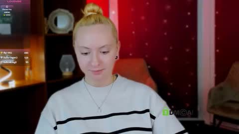 mila_glow online show from December 2025 05:54:01 PM