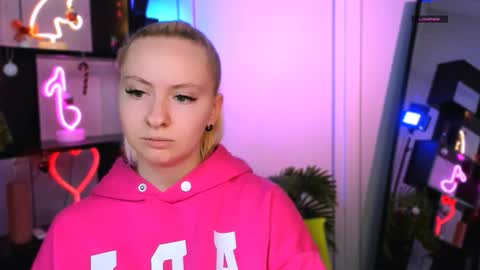 mila_glow online show from January 2026 07:27:01 PM