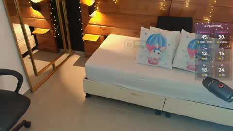 Milena  online show from September 2025 10:39:01 AM