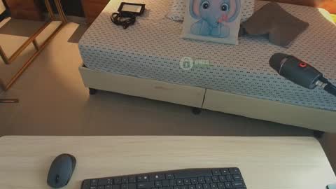 Milena  online show from October 2025 11:08:02 AM