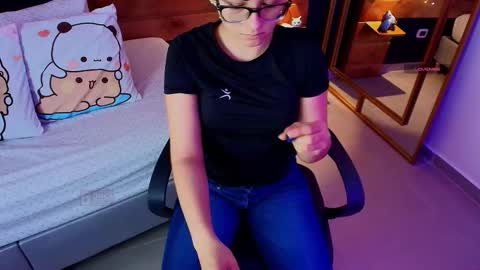 Milena  online show from March 2026 11:04:01 AM