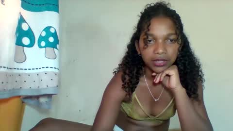 mila_lunah online show from March 2026 06:52:02 AM