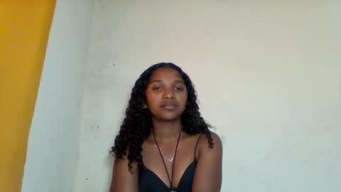 Snapshot of mila_lunah chatting on April 2026 01:35:01 PM mila_lunah online show from April 2026 01:35:01 PM