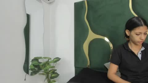 mila_petiteasm online show from July 2026 12:20:02 PM