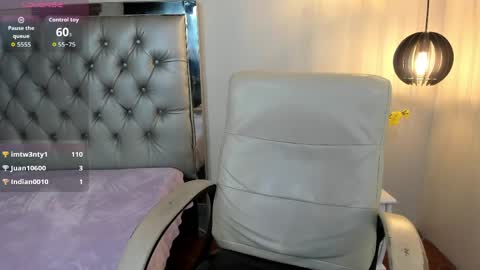 Snapshot of mila_quin chatting on May 2026 01:57:16 AM mila_quin online show from May 2026 01:57:16 AM