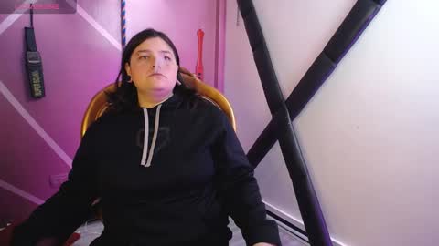 Milaanddalia online show from September 2025 08:41:01 PM