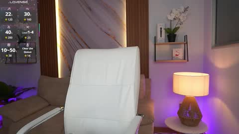 milacrave online show from November 2025 12:05:01 PM