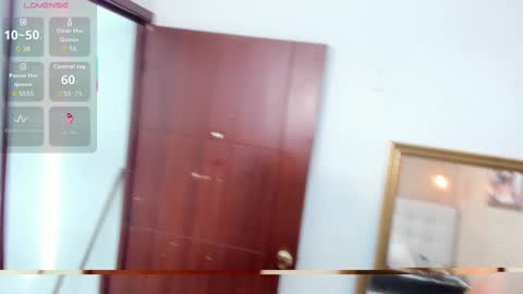 miladiosa online show from September 2025 11:56:02 AM