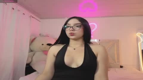 Snapshot of milah_tay chatting on April 2026 11:35:02 AM milah_tay online show from April 2026 11:35:02 AM