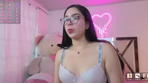 Snapshot of milah_tay chatting on May 2026 11:40:01 AM milah_tay online show from May 2026 11:40:01 AM