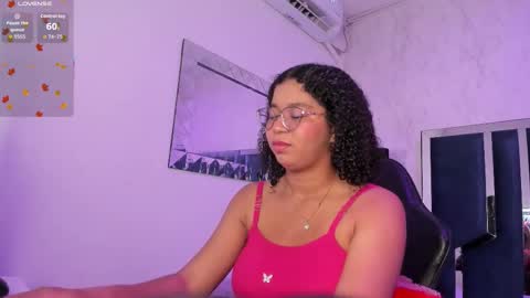 Milenna online show from October 2025 04:23:02 AM