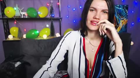 Snapshot of milaloona chatting on January 2025 04:51:02 PM Milaloona online show from January 2025 04:51:02 PM