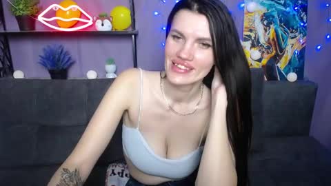 Snapshot of milaloona chatting on January 2025 05:04:02 PM Milaloona online show from January 2025 05:04:02 PM