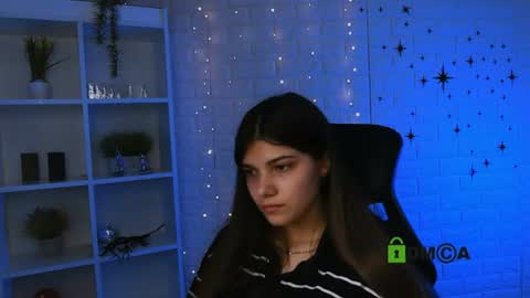 Snapshot of milamiuuu chatting on June 2026 10:07:01 AM milamiuuu online show from June 2026 10:07:01 AM