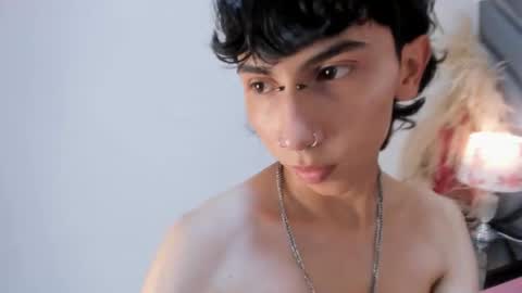 milan_lewiss online show from October 2025 11:51:02 AM