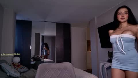 Snapshot of milana_desire chatting on February 2026 10:43:01 PM milana online show from February 2026 10:43:01 PM