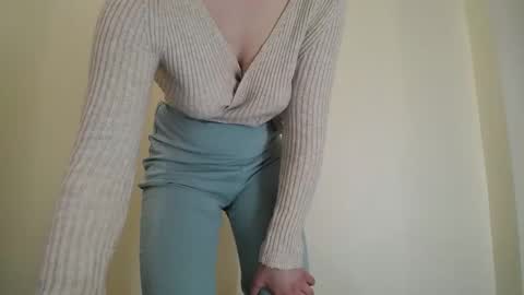 Milana online show from April 2026 10:48:01 AM