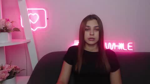 milanaangelas online show from February 2025 05:42:02 AM