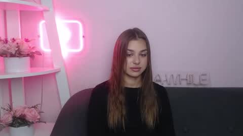 milanaangelas online show from October 2025 04:48:01 AM