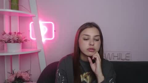 milanaangelas online show from November 2025 08:32:01 PM