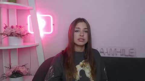milanaangelas online show from December 2025 06:31:01 AM