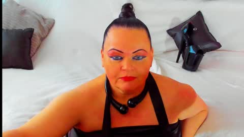 Lana online show from December 2024 10:30:01 AM