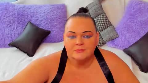 Lana online show from October 2025 11:30:01 AM