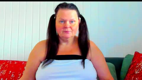 Lana online show from January 2026 10:31:02 AM