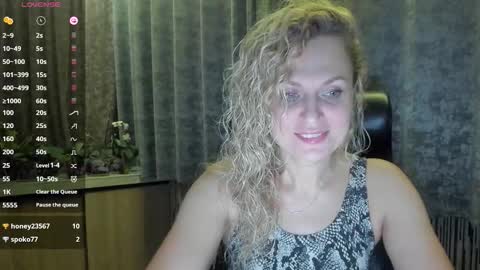 Snapshot of milanna_x chatting on October 2025 07:42:02 PM milanna_x online show from October 2025 07:42:02 PM