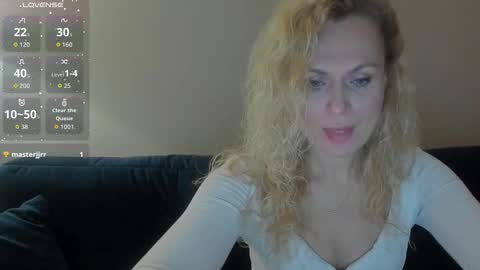 milanna_x online show from November 2025 09:48:01 PM