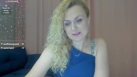 milanna_x online show from December 2025 11:02:01 PM