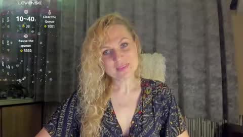Snapshot of milanna_x chatting on May 2026 10:38:02 PM milanna_x online show from May 2026 10:38:02 PM