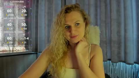 Snapshot of milanna_x chatting on May 2026 03:20:01 PM milanna_x online show from May 2026 03:20:01 PM