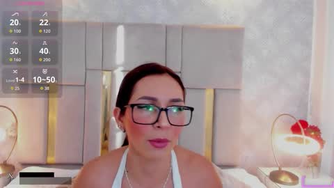Cami  online show from September 2025 12:16:02 PM