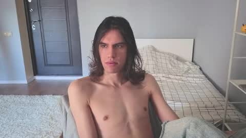 Snapshot of milaslovv chatting on May 2026 05:38:02 AM Mila online show from May 2026 05:38:02 AM